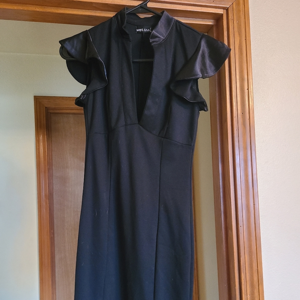 Wet Seal LBD flutter sleeve dress